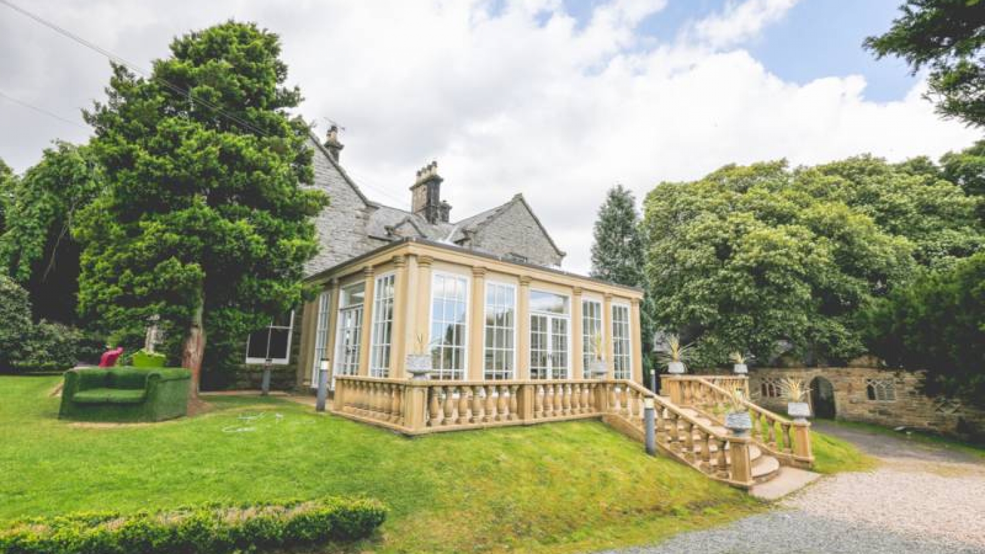 Woodhill Hall Exterior